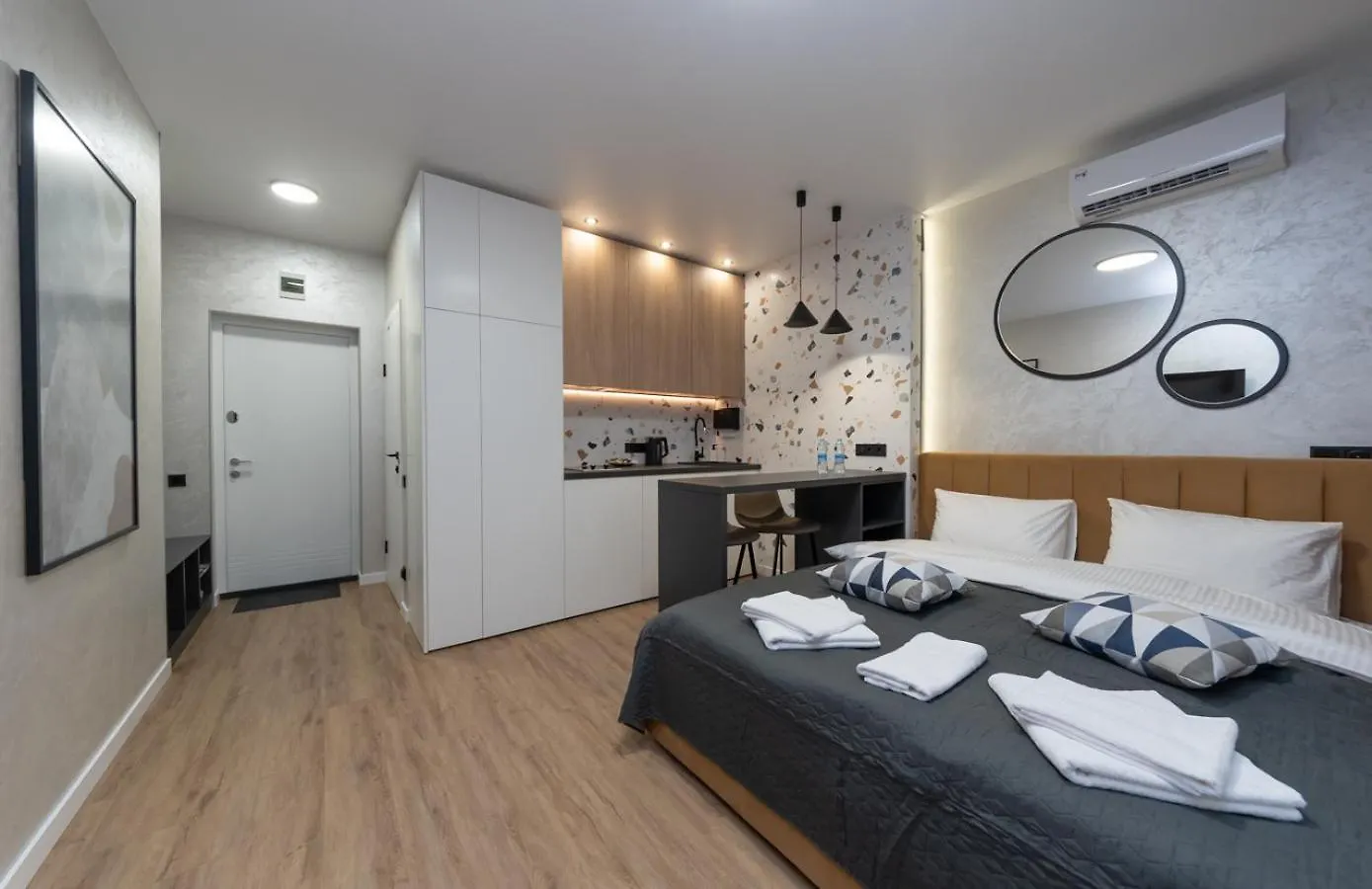 Апартаменти Myfreedom Поруч Із Метро Почайна Kiev Appartement